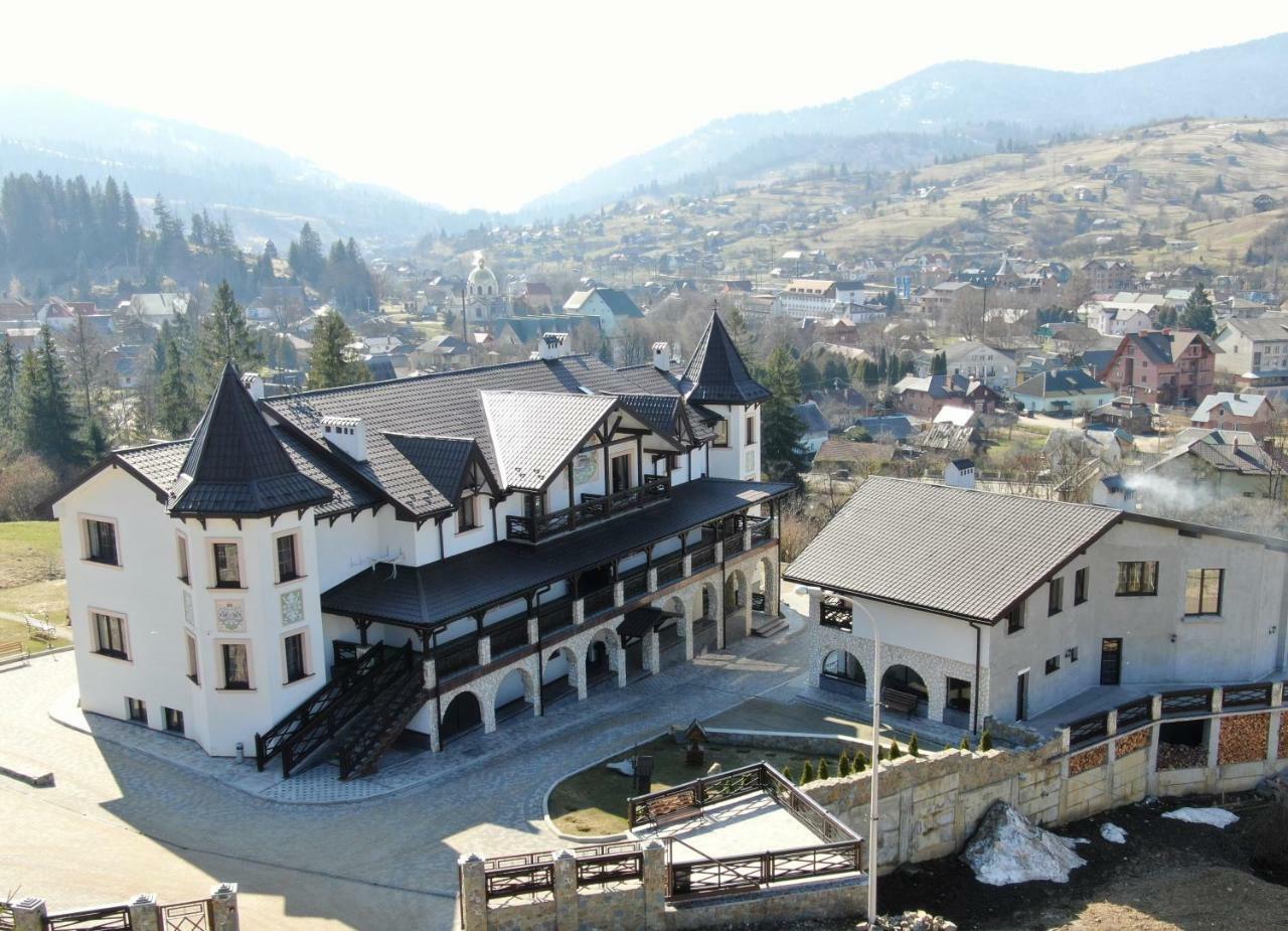 Готельний комплекс Двір Княжої Корони Славське Екстер'єр фото